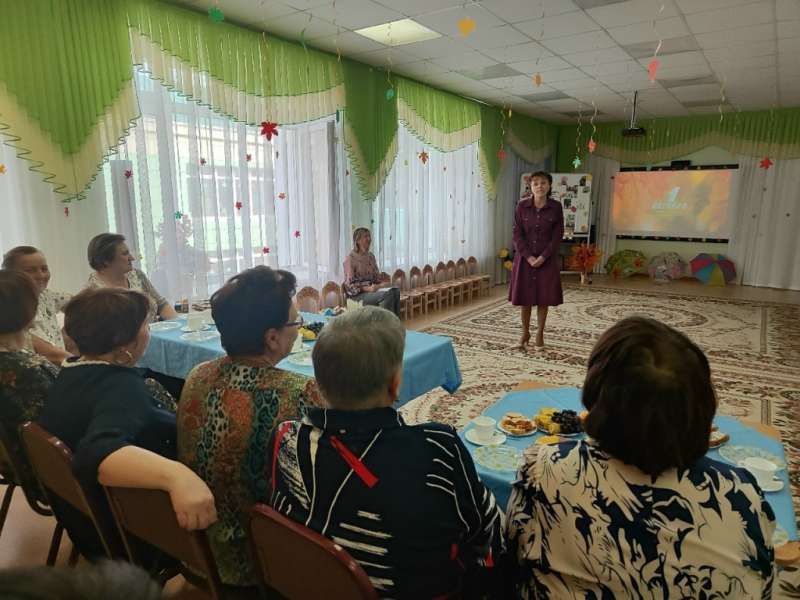 Связь поколений: в нашем детском саду отметили  День добра и уважения и 60-летие корпуса №3.