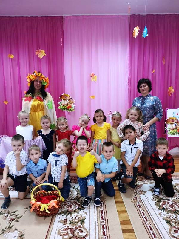 Веселое путешествие в осеннем лесу
