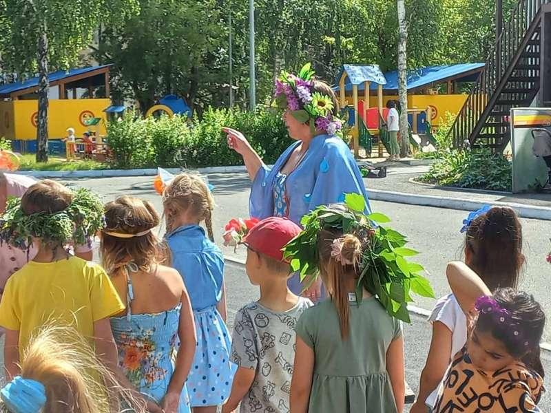 Праздник «День Ивана Купала» в старших группах «Чебурашка», «Гномики» и «Колокольчики».
