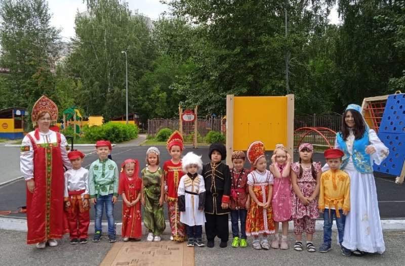 С Днем рождения, Тюменская область!