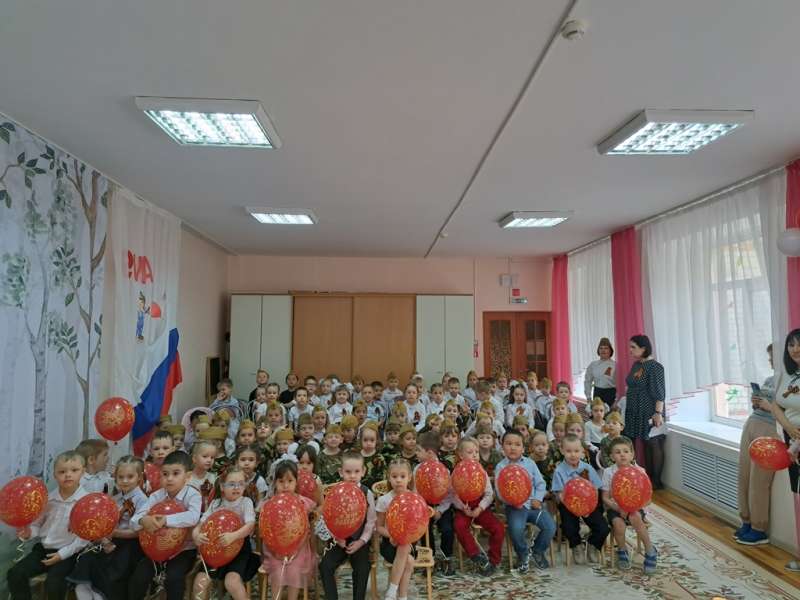 Фестиваль военно-патриотической песни в детском саду