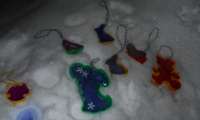 Ледяные игрушки на елку
