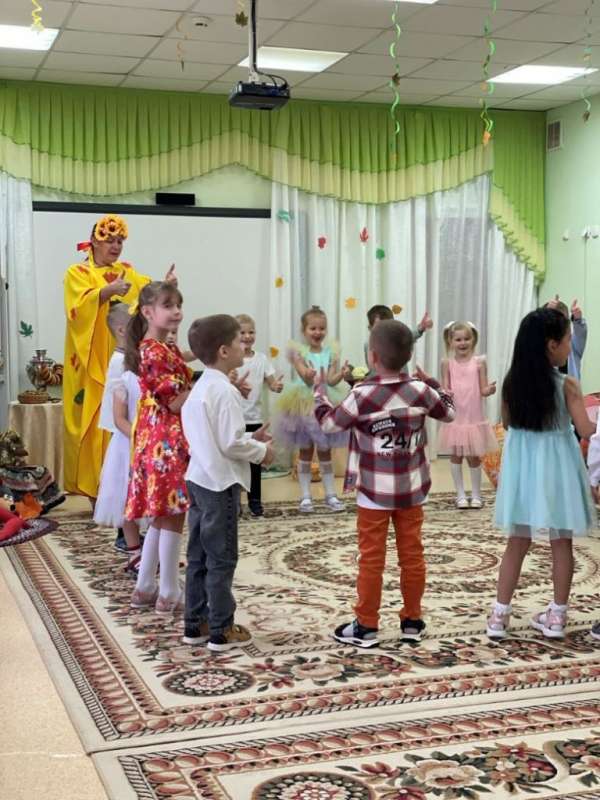 "Праздник осени в детском саду".