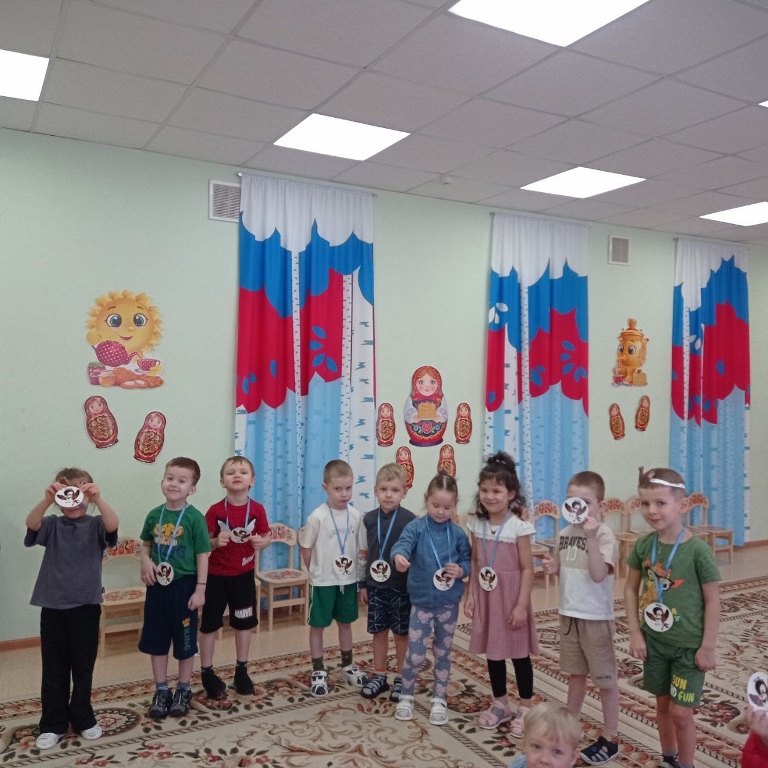                                             "День воробья".