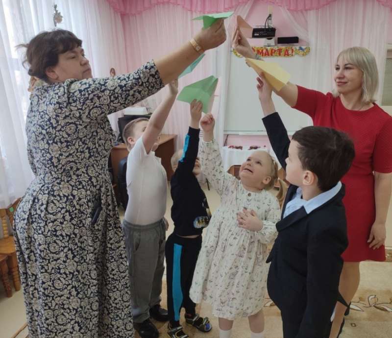 8 Марта в группе «Лунтик».